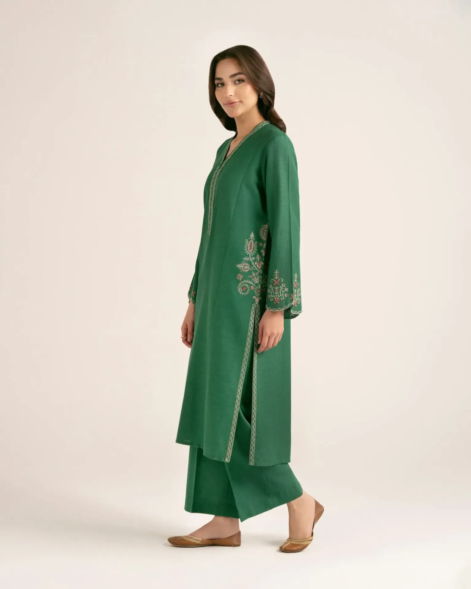Kurta Set Embroidery